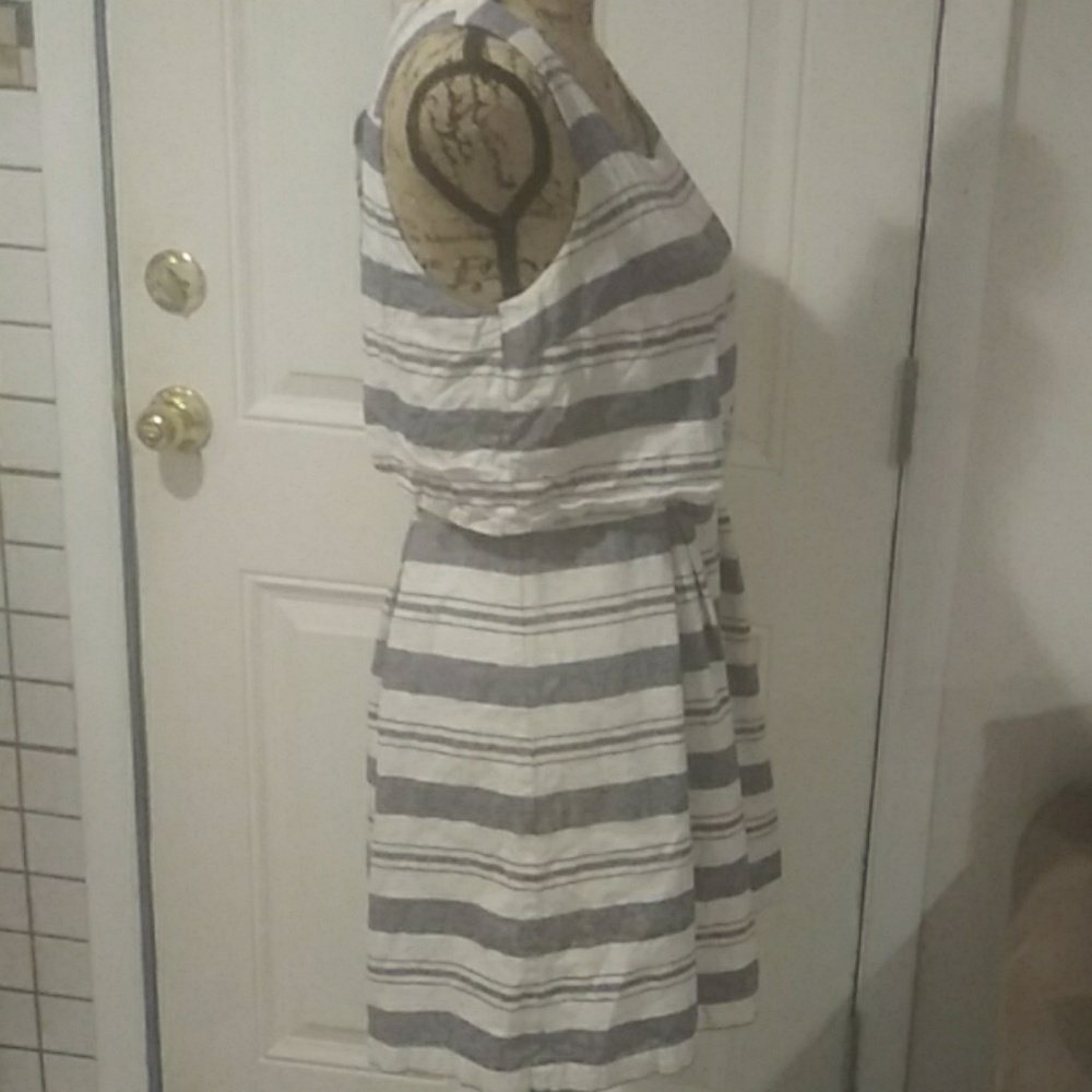 LOFT Nautical Stripped Linen Dress - Size: 8 - Picture 3 of 5